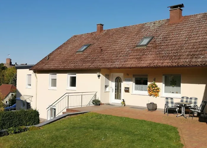 Flat In Polle Near The Forest